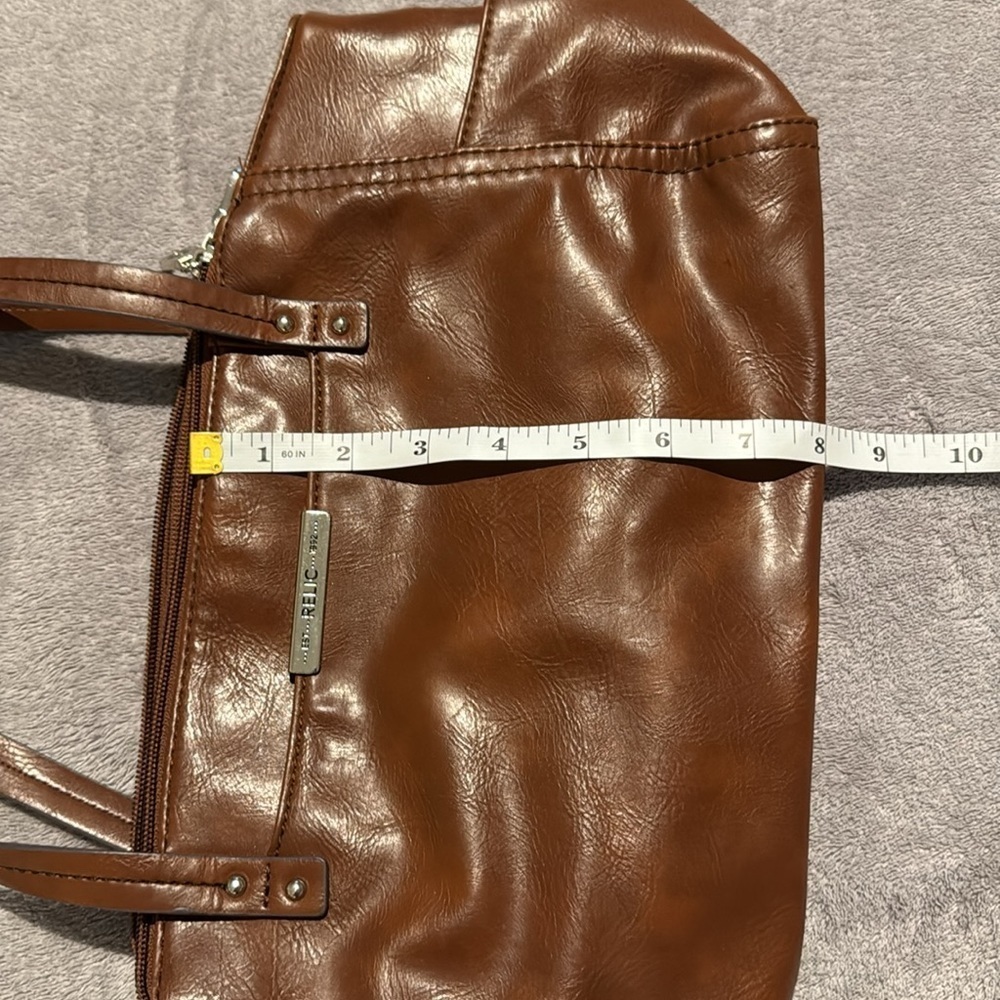 Beautiful Brown Relic Purse Shoulder Bag -Faux‎ Leather - Picture 13 of 15